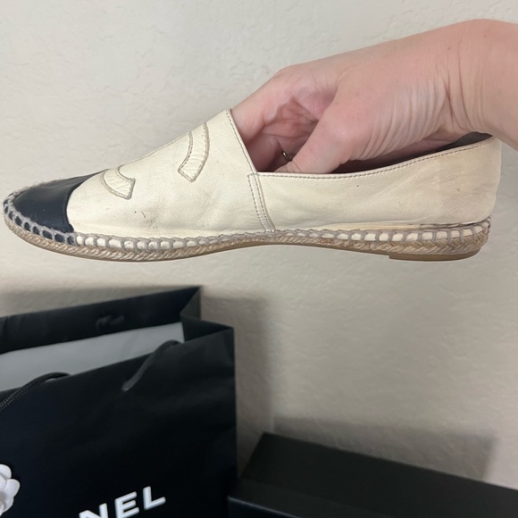 Authentic Chanel Espadrilles- Size 40 - Picture 5 of 11